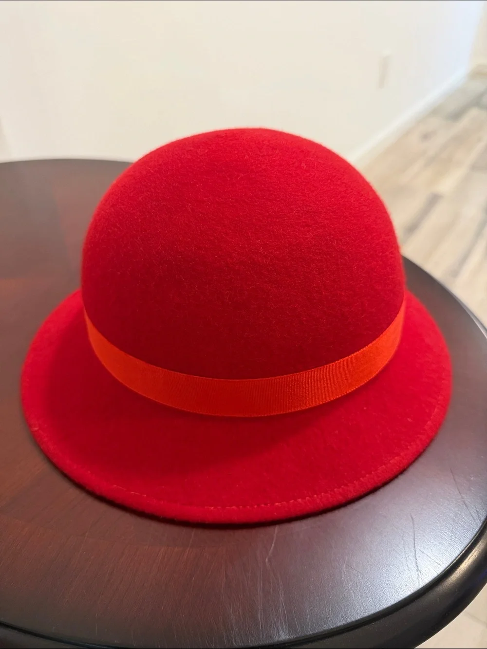 Red-Bow Cloche Hat
